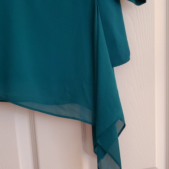 Chico's Teal Asymmetrical Top NWOT! - Picture 6 of 10